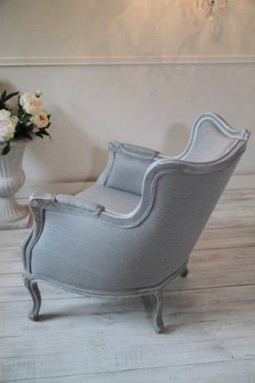 Beautiful French Louis XV Armchair.
