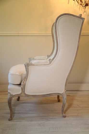 Vintage pair of French Louis XV style Bergeres