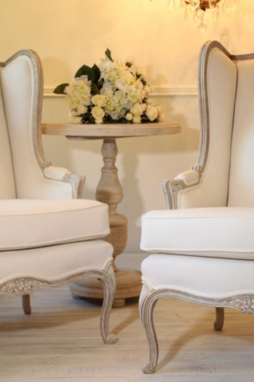 Vintage pair of French Louis XV style Bergeres