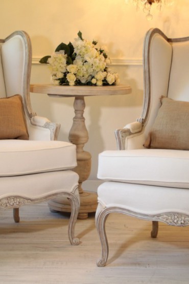Vintage pair of French Louis XV style Bergeres