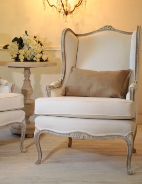 Vintage pair of French Louis XV style Bergeres