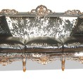 Francuska sofa, antyk w wersji design