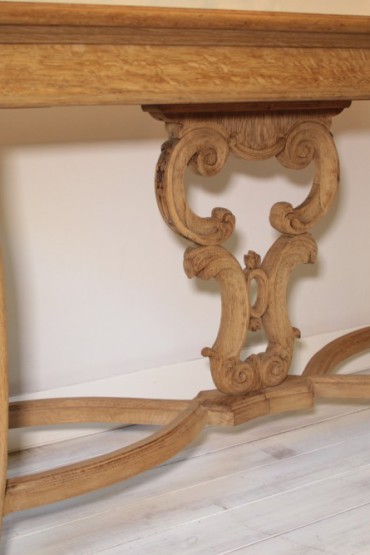 French Console