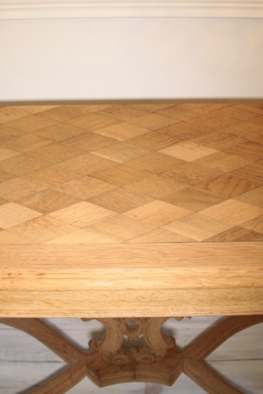 French Console