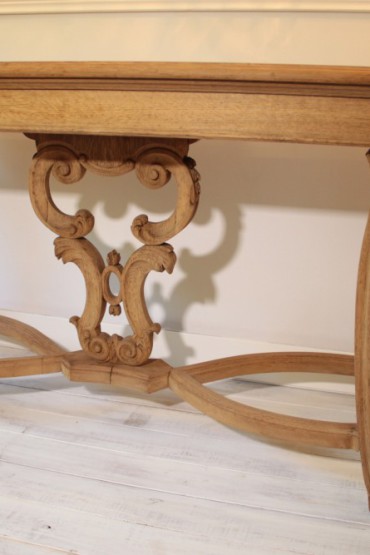 French Console